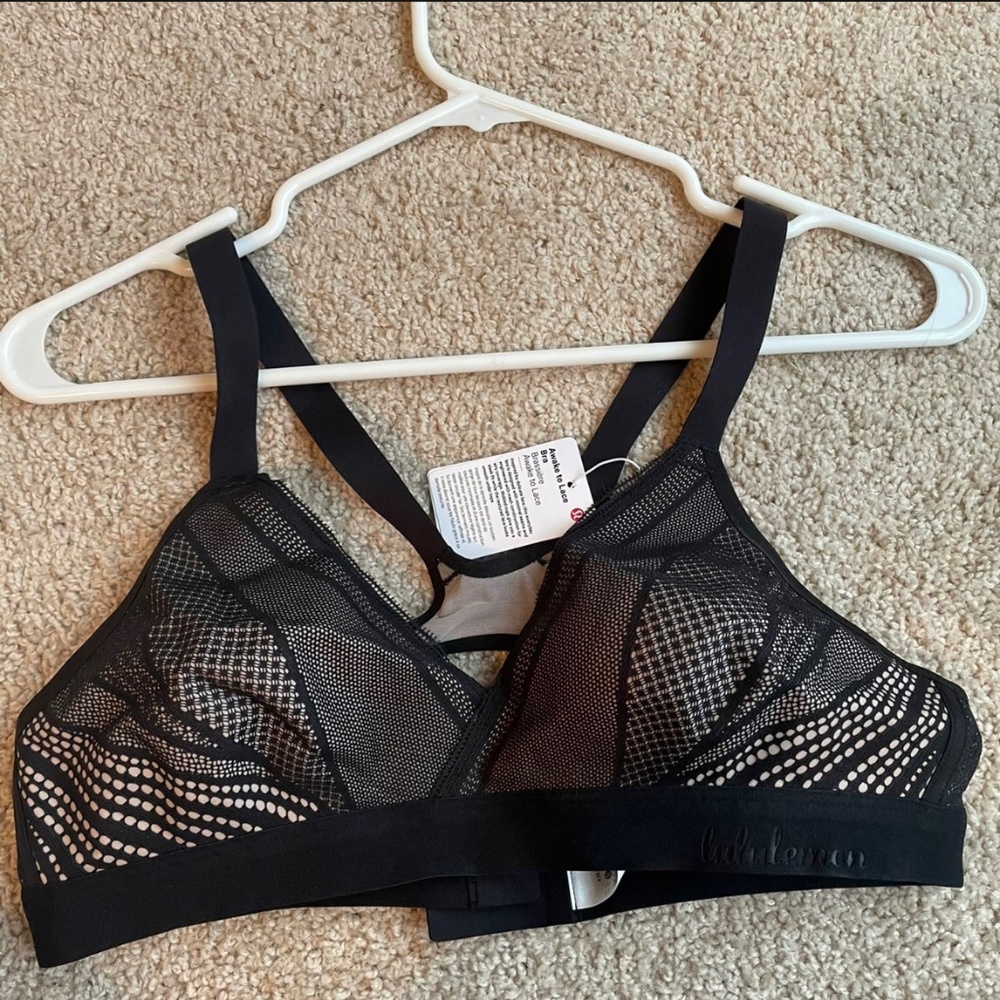 NWT Lululemon Awake to Lace Bra